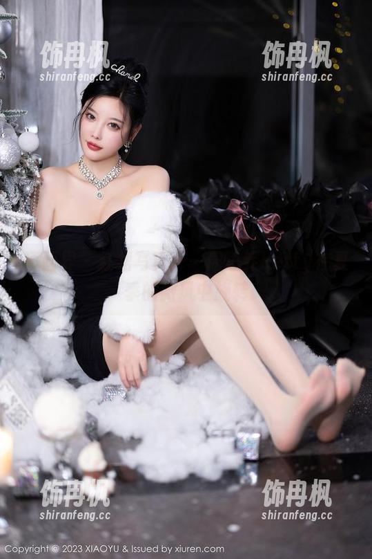 语画界 - 红裙写真——周思乔betty在夏季的微风中旋转