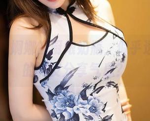 语画界 – 婀娜的厨娘奶瓶，似乎透着高清的调皮分享气息？
