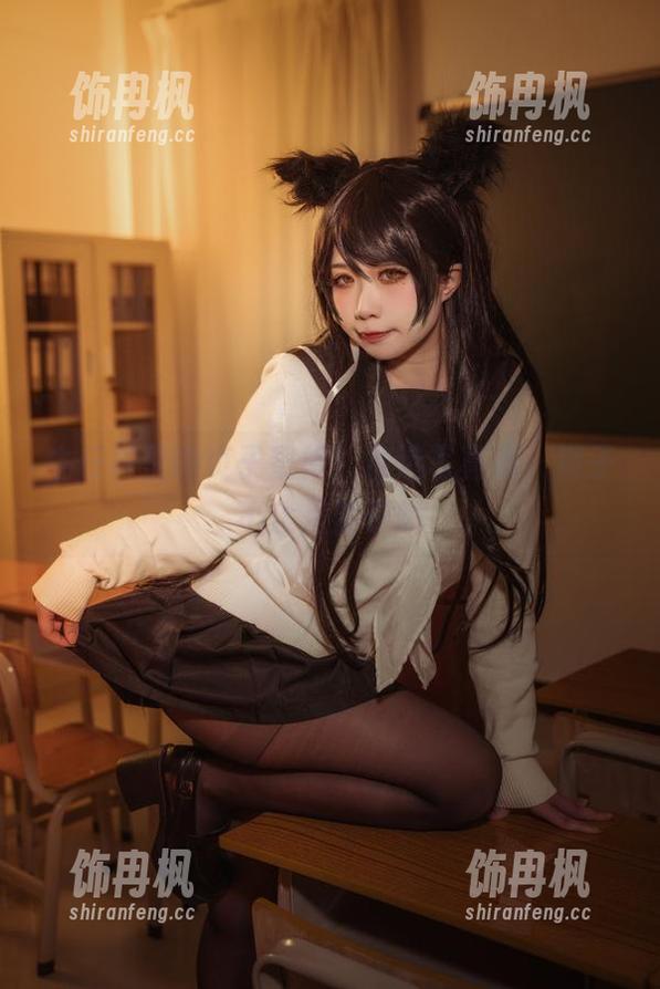 牛仔裤里的贞子蜜桃：精选写真集，裤子不止是裤子哦