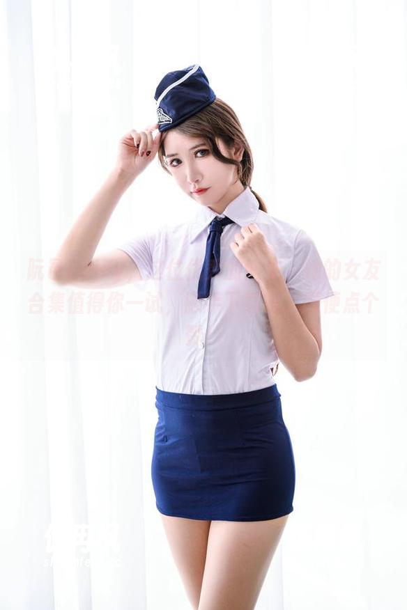 阮邑Fairy，这位优秀的博主，她的女友合集值得你一试，顺手下载吧，顺便点个赞！