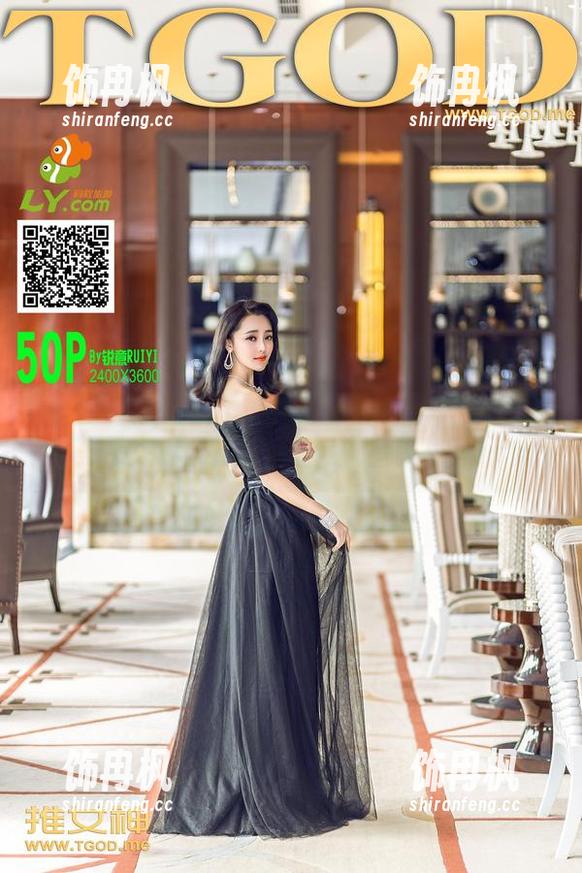 青豆客 - 更新来了！沛沛Eankei的校服照里，藏了些若有似无的校园气息。