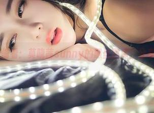 青豆客 – 偷偷看：莫晓茜sunny的黑丝图库，分享一下小心心
