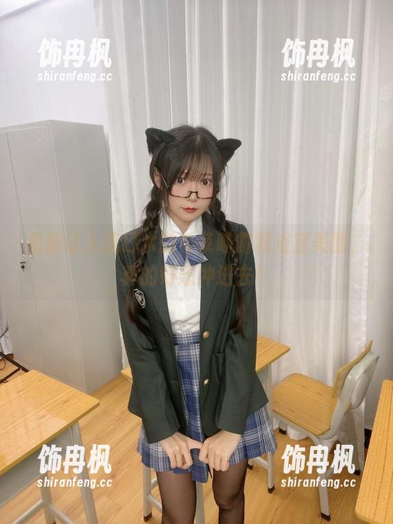 最新让人流口水的香草喵露露浴室美图，真的好想冲进去！