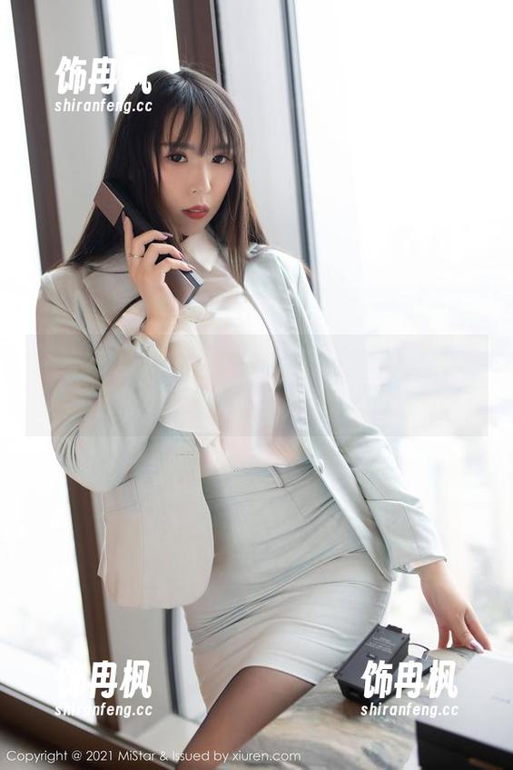魅妍社 - Ashely丽丽的心机美脚合集——脚只配给鞋看嘛，难道不是？