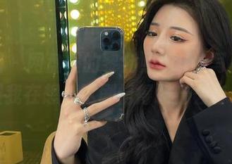 微密圈 – 网盘里的黎允熙baby写真，有时候我在想，这剧情得配什么音乐？
